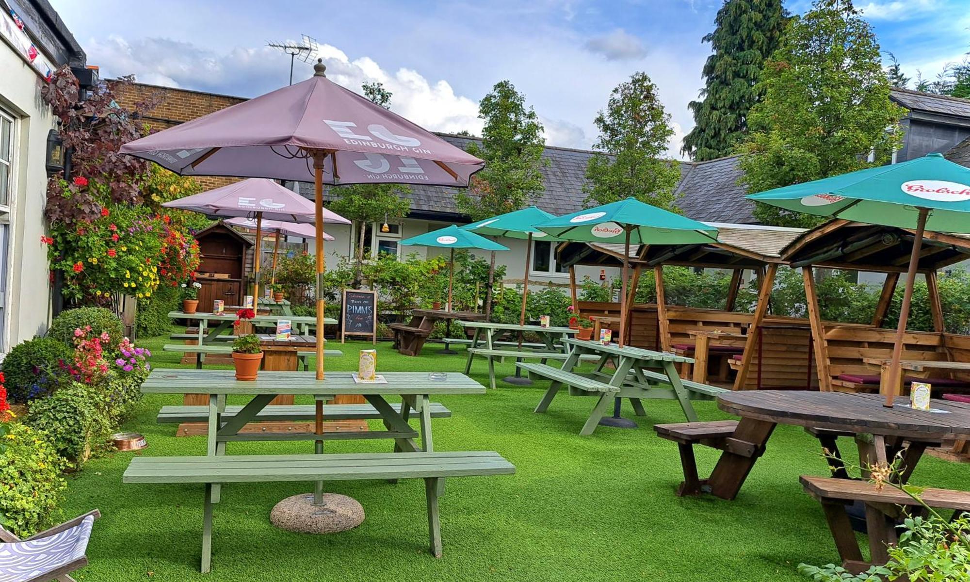 The Inn West End Уокинг Екстериор снимка